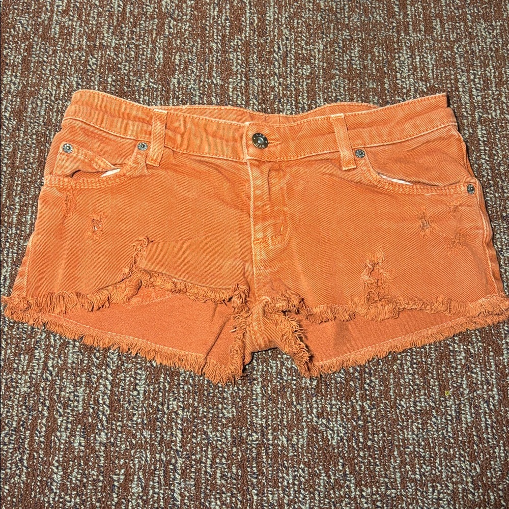 Carmar
Rust orange denim distressed shorts short frayed hem grunge style bottoms